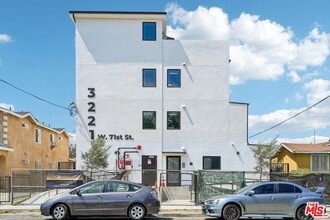 Building Photo - 3221 W 71st St