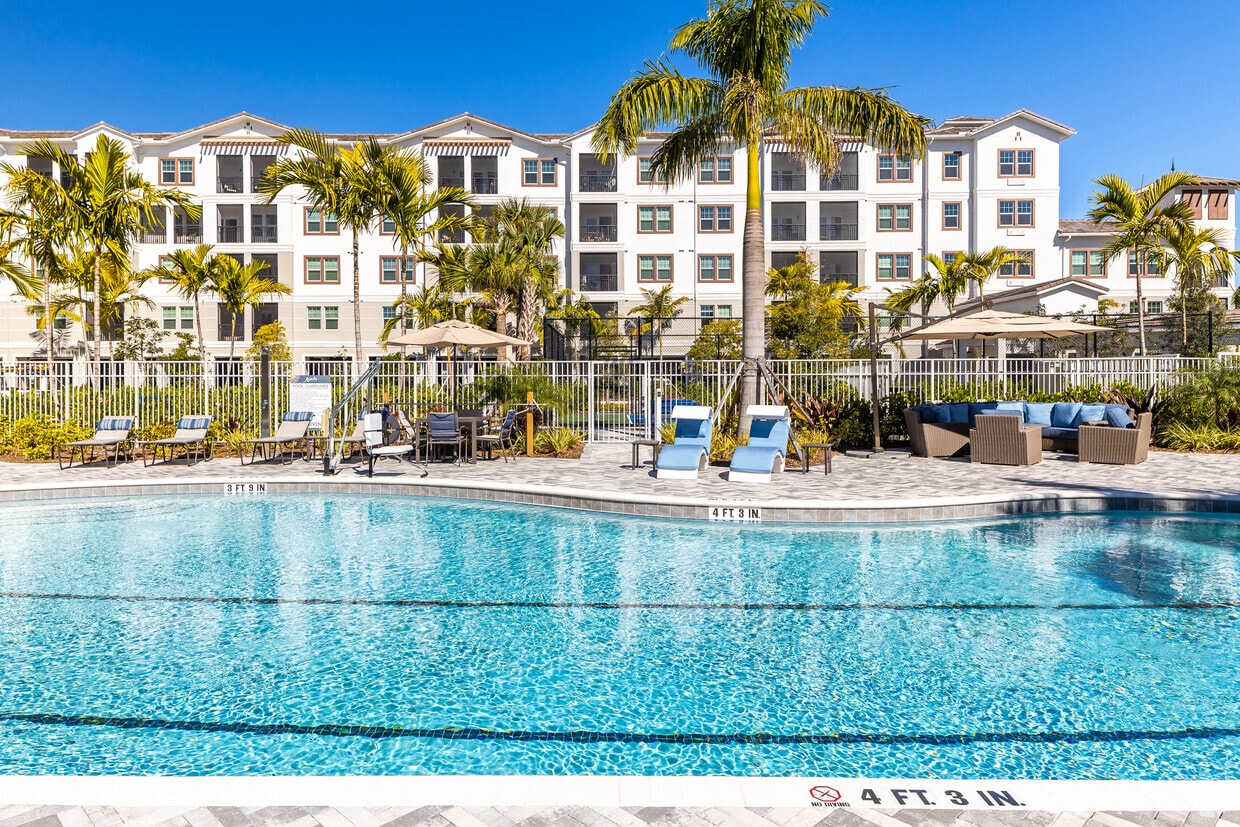 Primary Photo - Everleigh Palm Beach Gardens