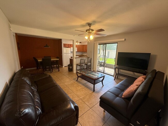 Foto del edificio - Adorable 1 Bed 1 Bath Winter Park Condo