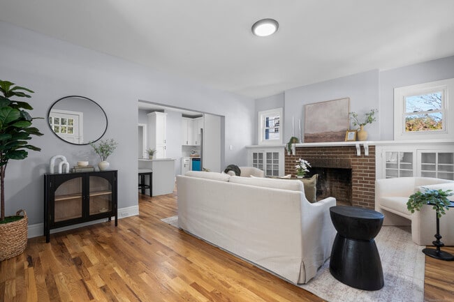 Building Photo - 7 Devotion Rd