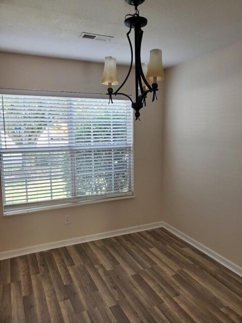 Building Photo - 1052 Brittany Deanne Ln