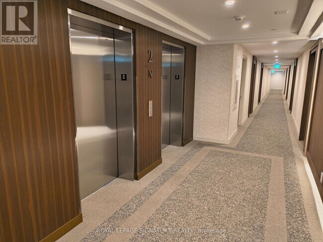 Photo du bâtiment - 8188 Yonge St