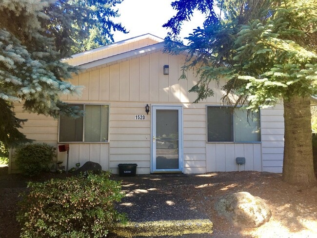 Cute 2BD Unit in Desirable McGillivray Neighborhood! - Cute 2BD Unit in Desirable McGillivray Neighborhood! Apartment