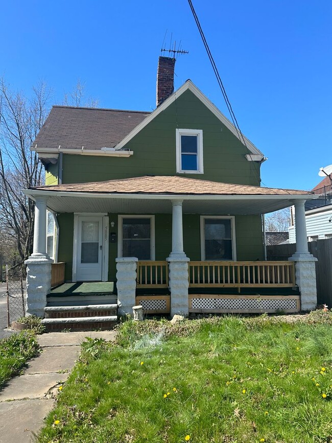 Building Photo - 5885 Cable Ave