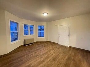 Building Photo - 461 Beech St