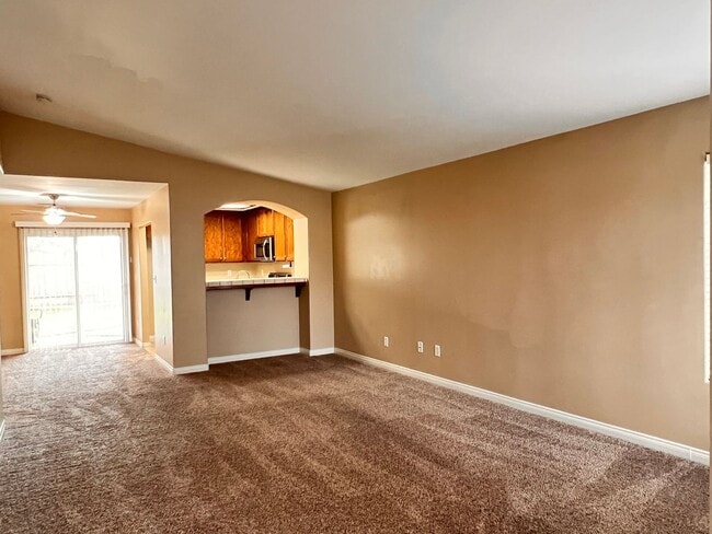 Foto del edificio - SOUTHWEST BAKERSFIELD