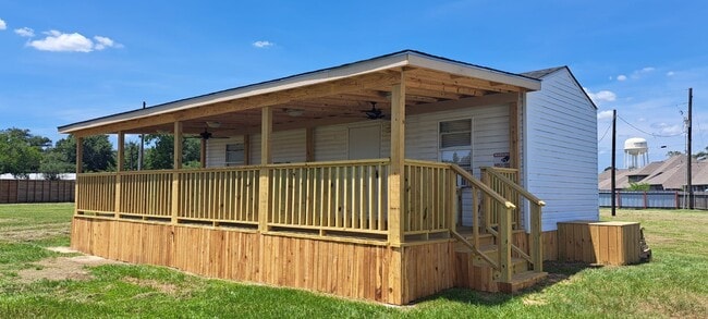 Building Photo - 21105 Briar Cove Cir