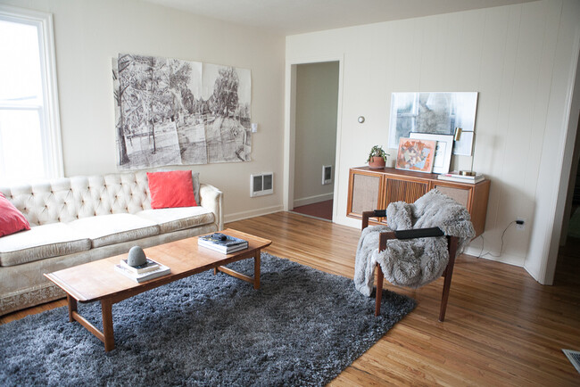 Living Room - 6015 Southeast Brooklyn Street