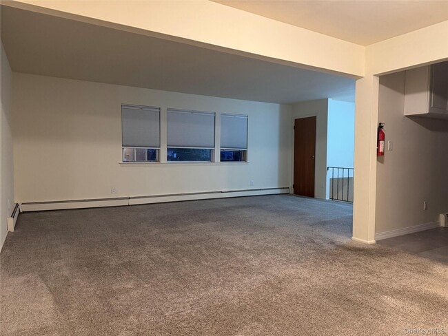 Foto del edificio - 6 Tredwell Ave