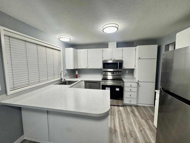 Foto del edificio - 916 207th Pl SE
