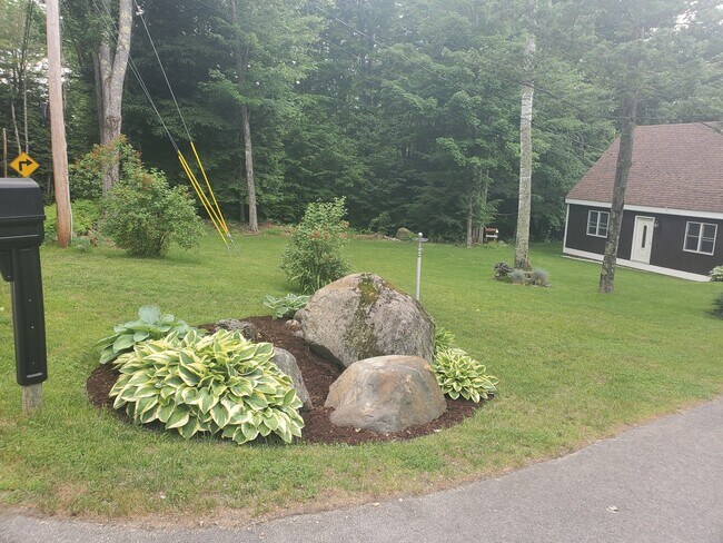 Foto del edificio - 97 Stickney Rd