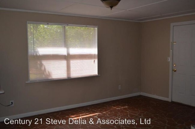 Building Photo - 305 Ivy St