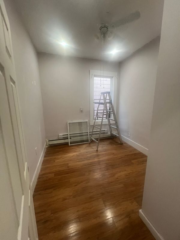 Building Photo - 2069 Crotona Ave