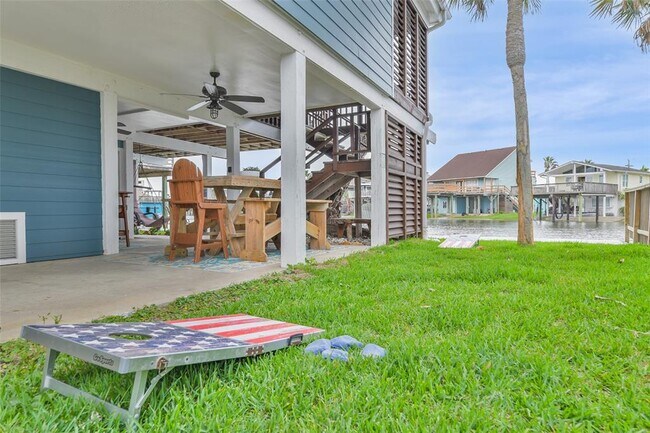 Foto del edificio - 16619 Jamaica Cove Rd