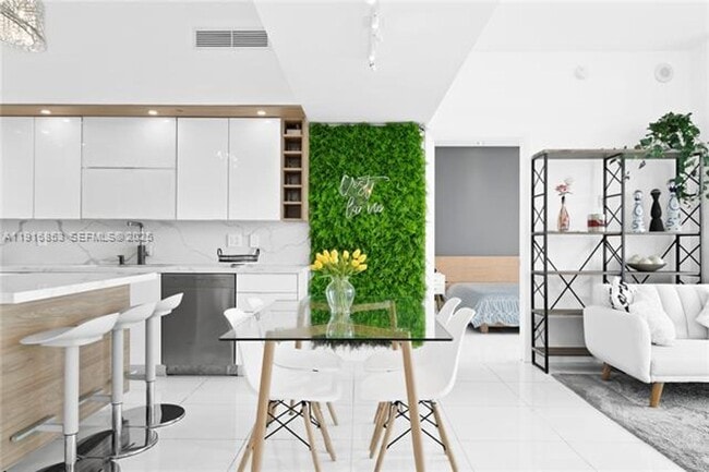 Foto del edificio - 92 SW 3rd St