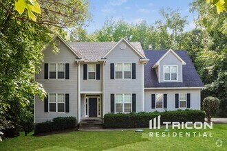 Building Photo - 150 Heathridge Dr