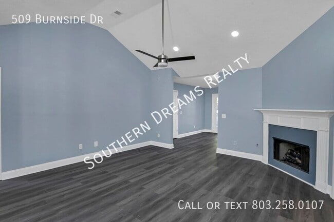 Foto del edificio - 509 Burnside Dr