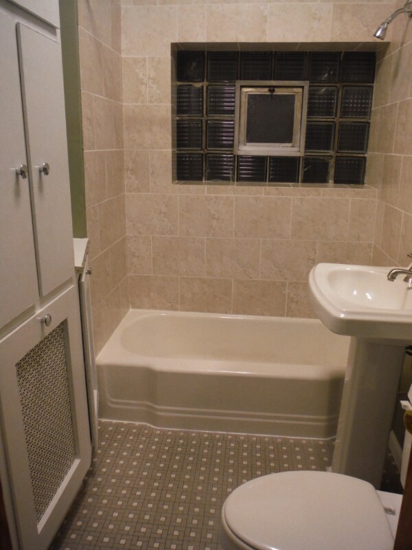 Foto del edificio - 4924 W School St