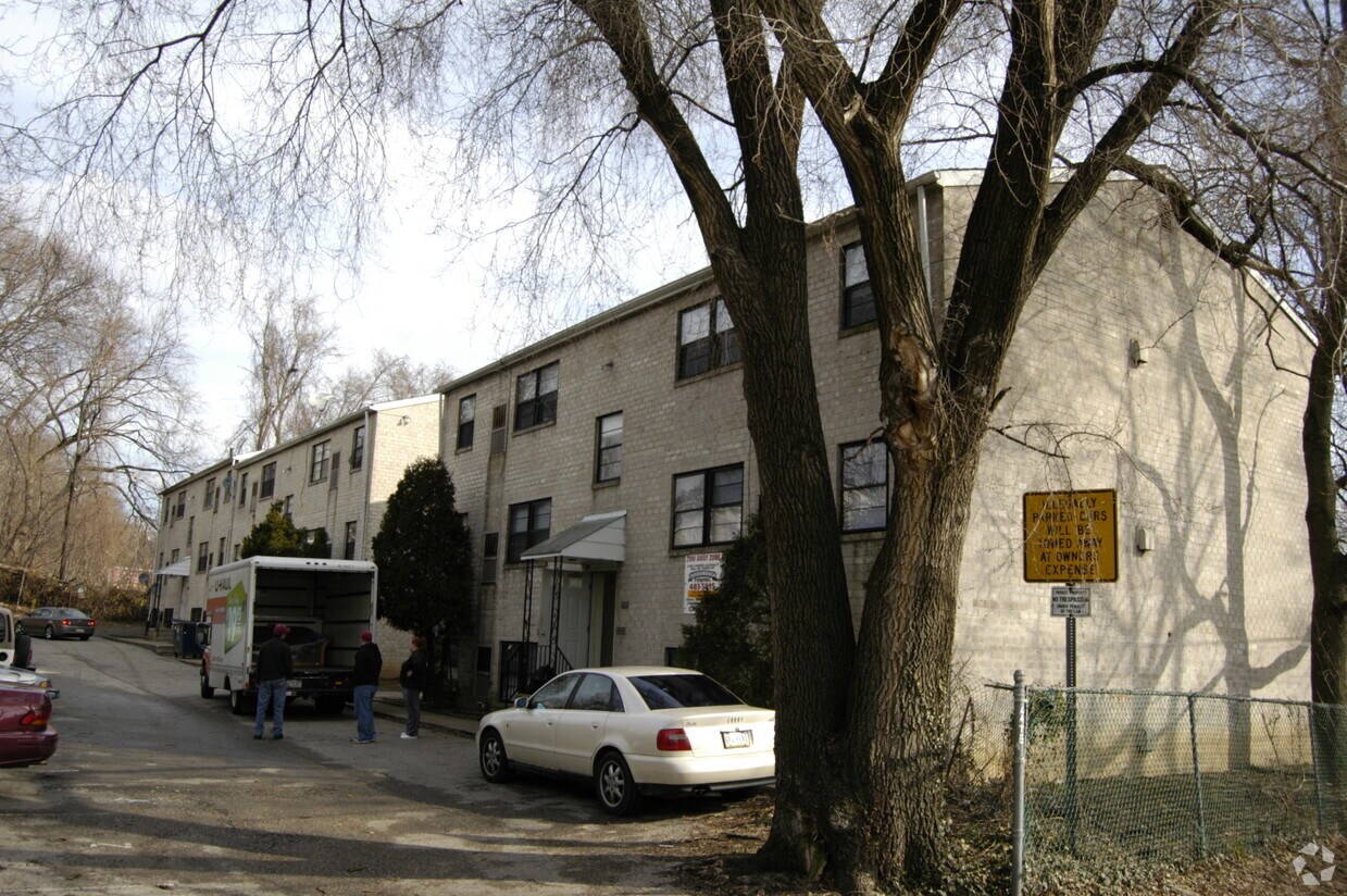 34093413 Cresson St, Philadelphia, PA 19129 Apartments in