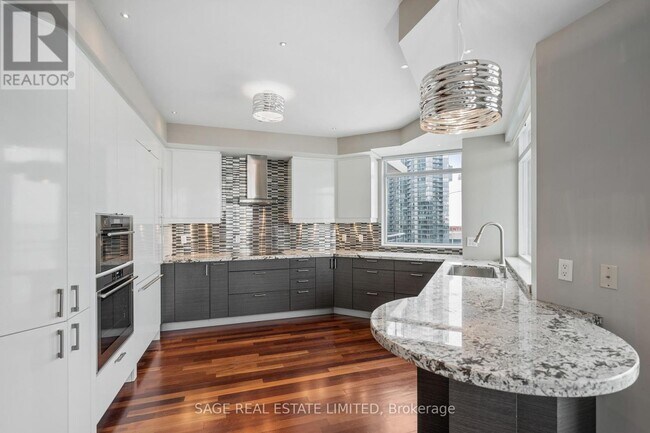 Photo du bâtiment - 410-L410 Queens Quay W