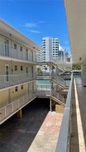 Building Photo - 1441 Lincoln Rd