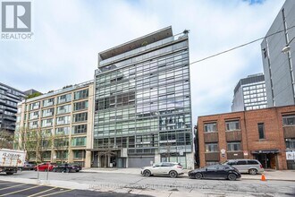 Building Photo - 42 Camden St