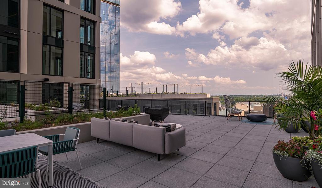 Foto principal - 4710 Elm St