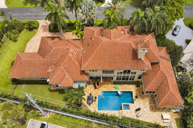 Building Photo - 4725 Sanctuary Ln