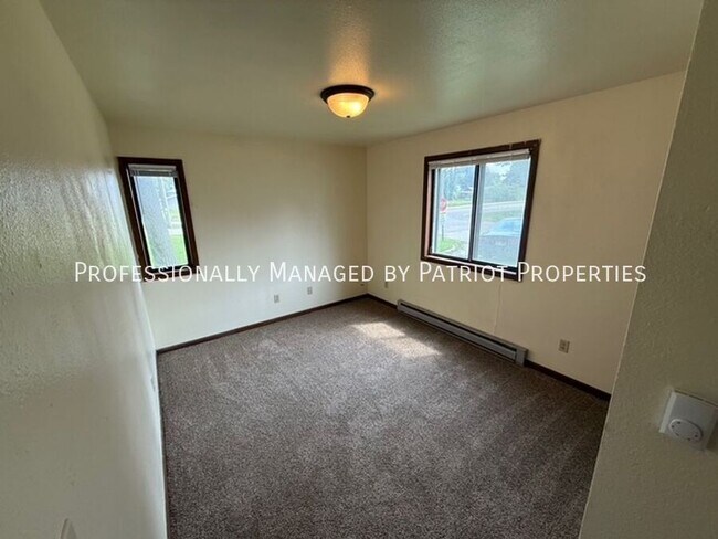 Foto del edificio - 231-241 Burritt Avenue-241/2