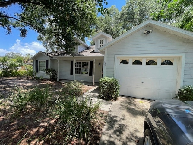 Foto del edificio - 825 Mary Frank Ct