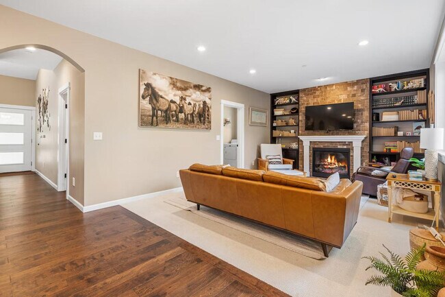 Foto del edificio - 2847 NE 178th St