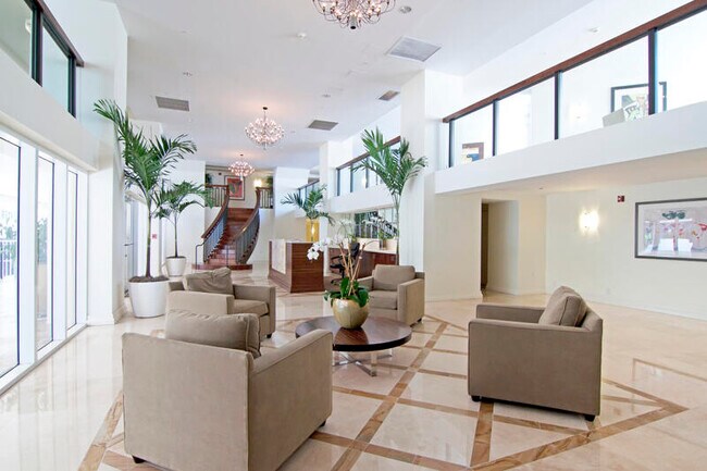 Building Photo - 1617 N Flagler Dr