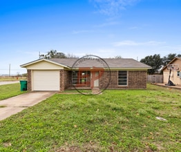 Building Photo - 510 Little Ave