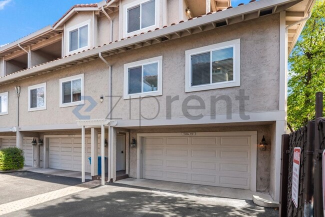 Building Photo - 1451 Main St