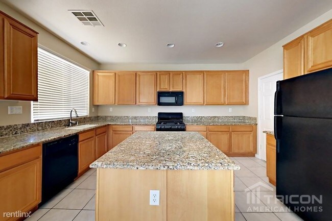 Foto del edificio - 2012 Sun Harvest Ave