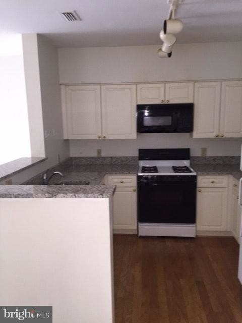 Foto del edificio - 2204 Westcourt Ln