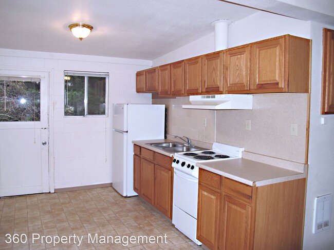 Building Photo - 3125 N Oak Harbor Rd