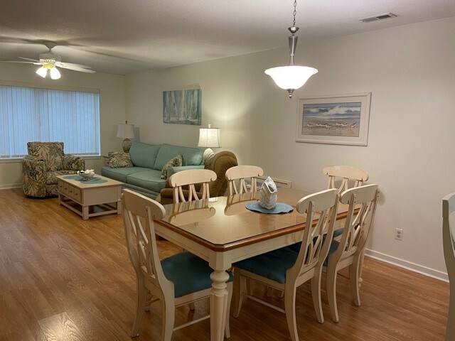 Building Photo - 36 Deallyon Ave