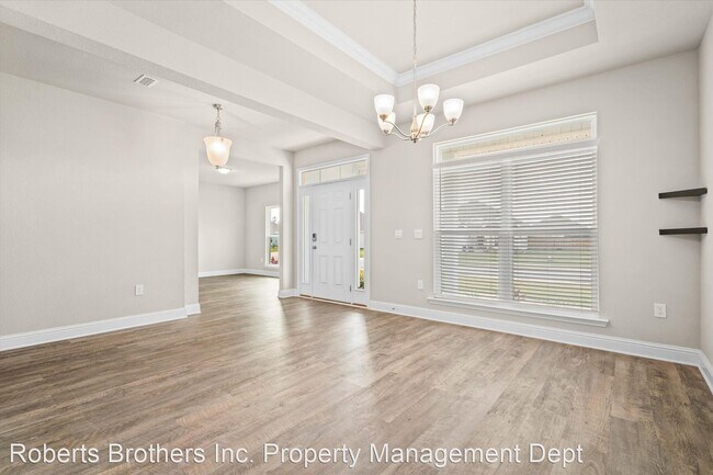 Foto del edificio - 5 br, 3 bath House - 3994 Mercury Circle