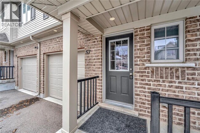 Photo du bâtiment - 50 Pinnacle Dr