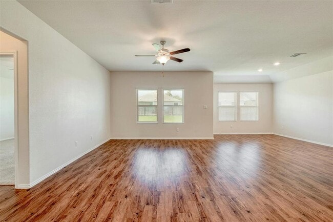 Building Photo - 21608 Windmill Ranch Ave