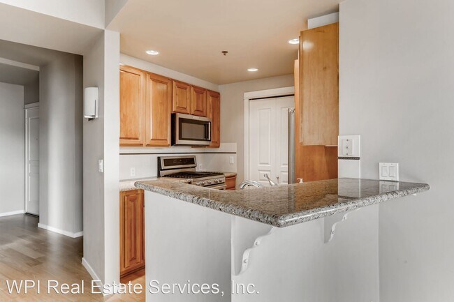 Building Photo - 2 br, 2 bath House - 2801 1st Ave Unit 616