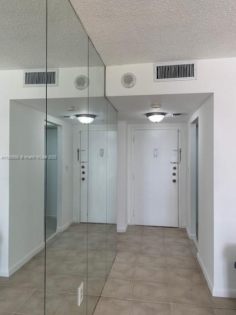 Foto del edificio - 1470 NE 123rd St