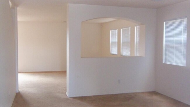 Foto del edificio - 1963 Chicoma Rd