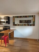 Building Photo - 340 Main St