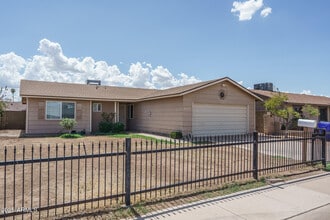 Building Photo - 9509 W Pierce St