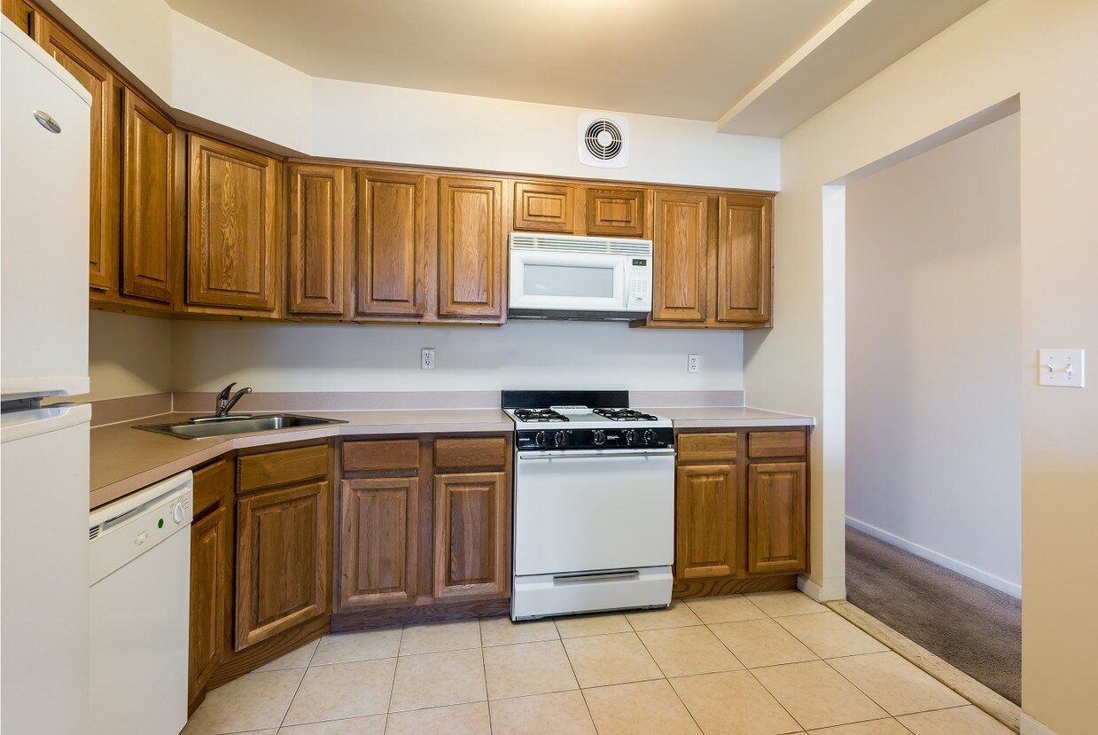 Foto principal - 1071 E 73rd St