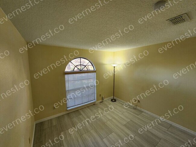 Building Photo - 5312 Rollinsford Ct