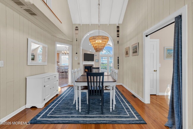 Building Photo - 215 Neptune Pl