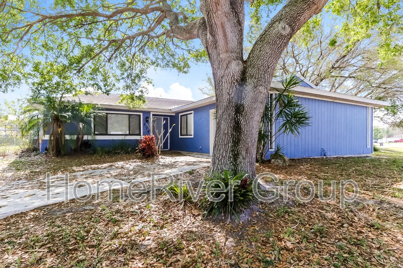 Foto principal - 274 SW Kentwood Rd